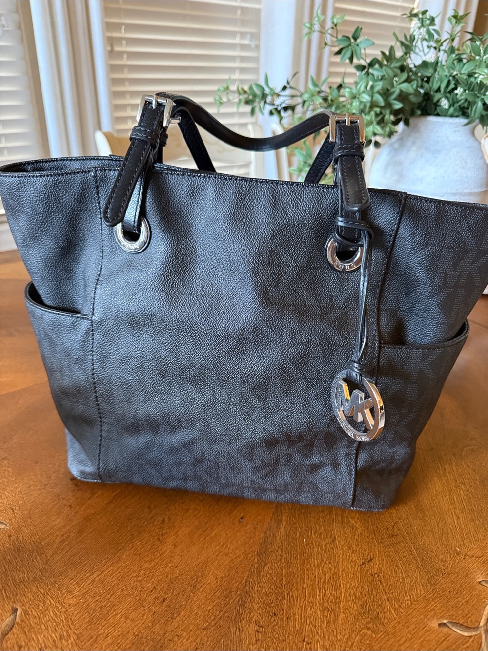 Michael Kors Tote